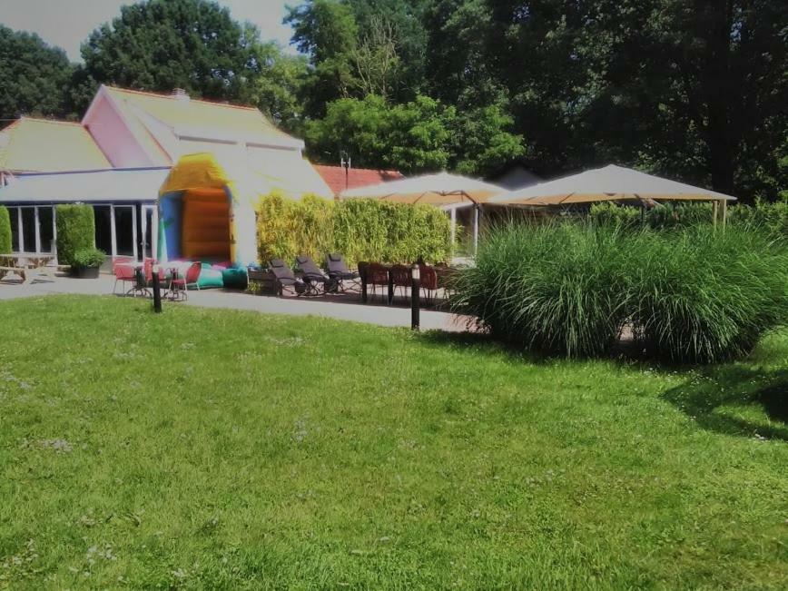De Bron Villa Beringen Luaran gambar